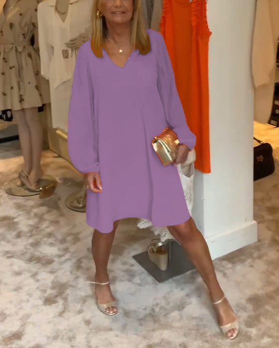 Robe col en V à manches lanternes de couleur unie