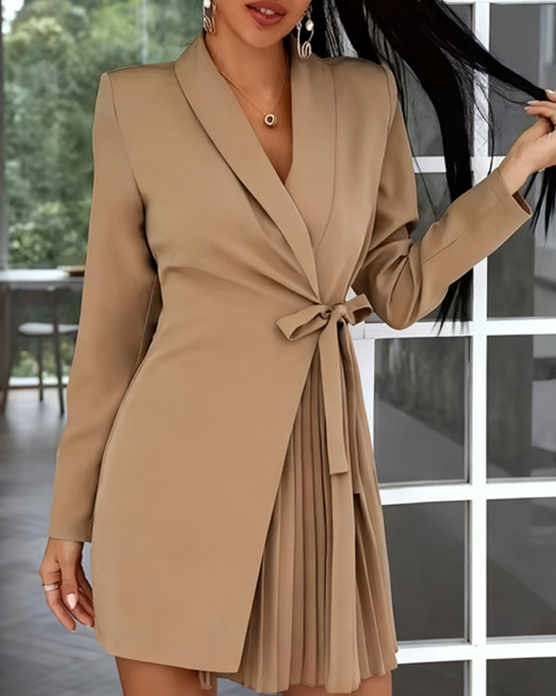 Robe Style Tailleur À Taille Plissée