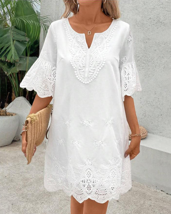 Robe Creux Dentelle Manches À Cinq Points
