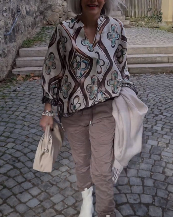 Blouse au style rétro et manches longues