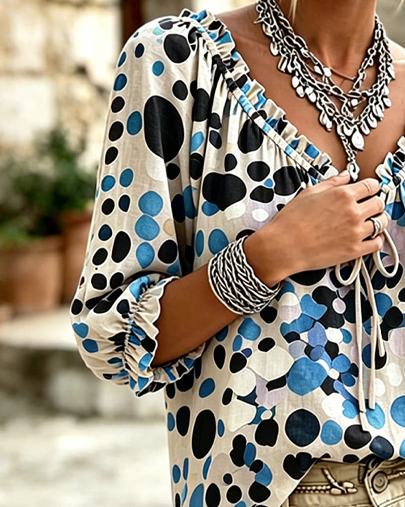 Blouse Col V À Pois À Lacets