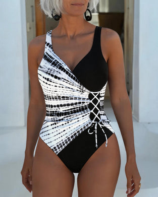 Une Pièce Asymétrique Croix Teinture