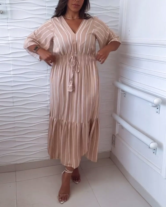 Robe décontractée à rayures et cordon de serrage