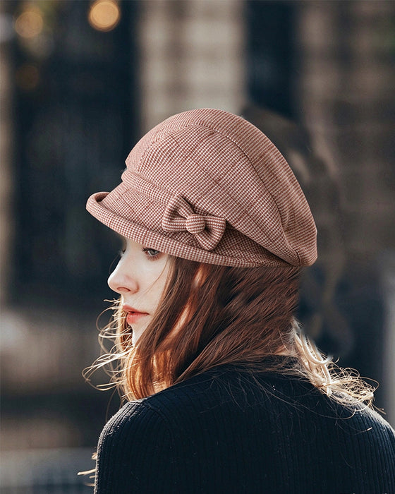 Femme Élégant À Carreaux Nœud Décor Béret