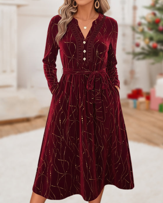 Robe Avec Détail En Dentelle, Style À Tempérament Et Tissu Velours