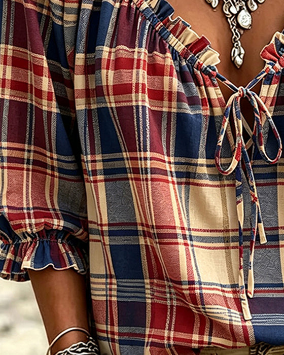 Blouse Col V Attache Carreau