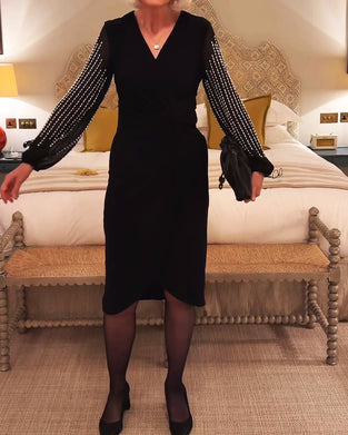 Robe Col En V Manches Longues Taille Cintrée Midi
