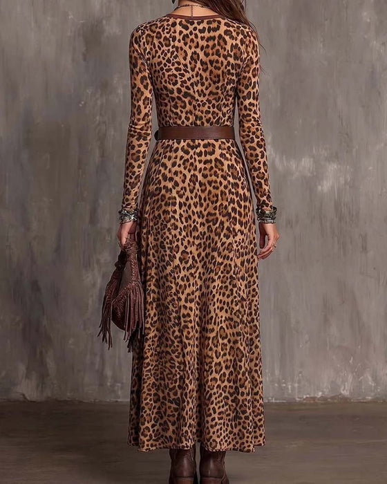 Robe Imprimé Léopard Col En V Avec Fente