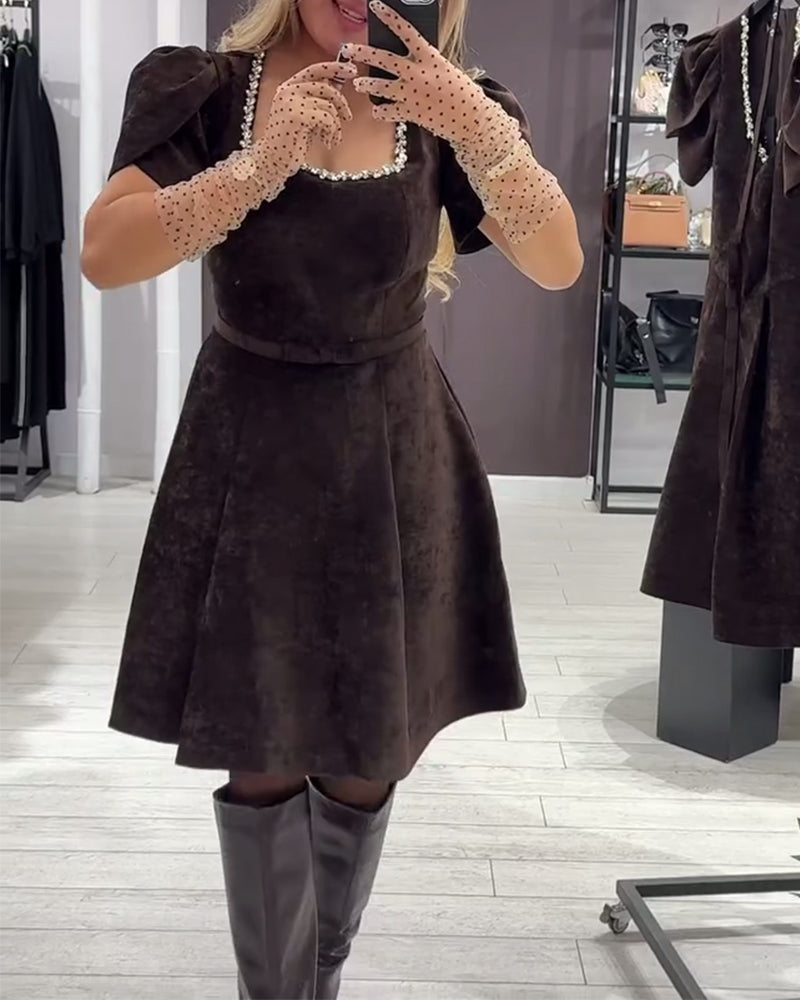 Robe À Manches Ballon Et Encolure Large