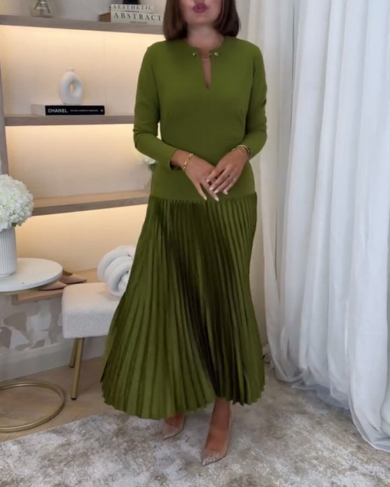 Robe plissée décontractée à manches longues de couleur unie