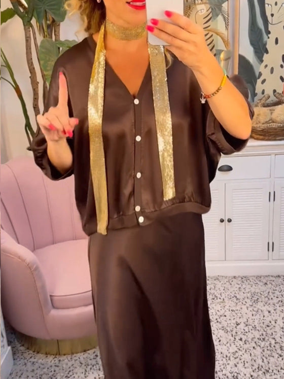 Ensemble jupe décontractée à boutons et col en V