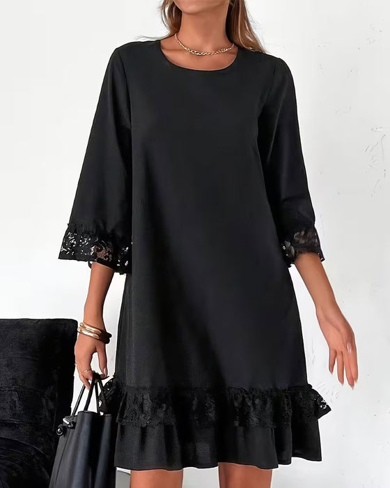 Robe Col Rond Manche Demi-Longue Dentelle Patchwork