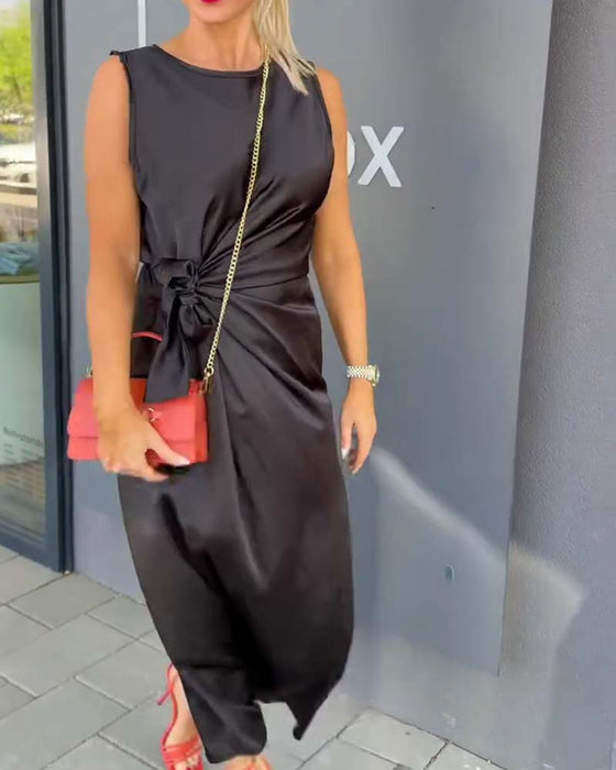 Robe Sans Manches Taille Cintrée Unie