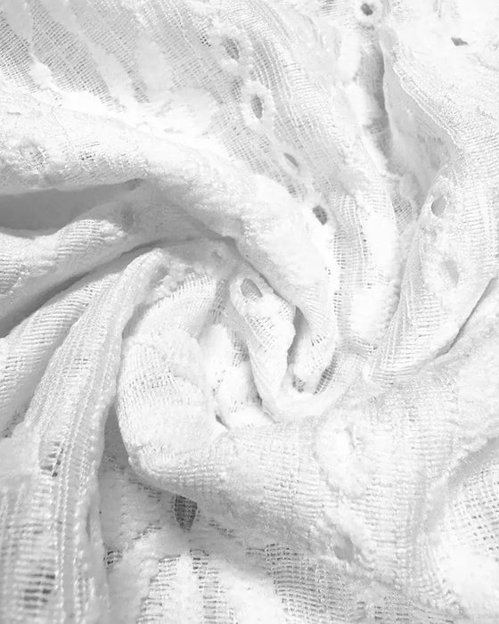 Blouse Col Rond Dentelle Crochet Manches Courtes