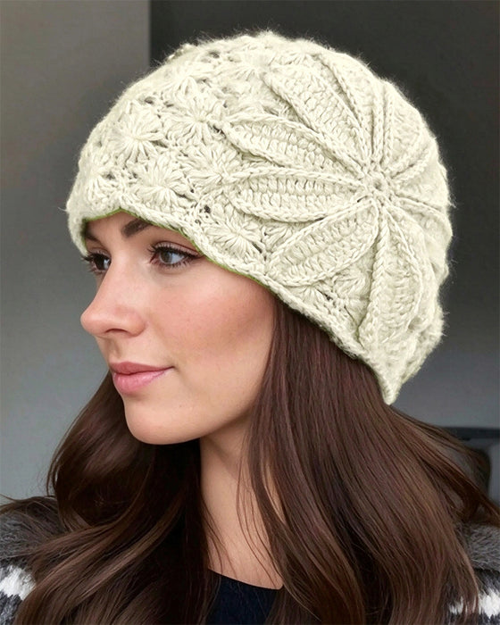 Bonnet En Tricot Fleuri Au Crochet Fait Main