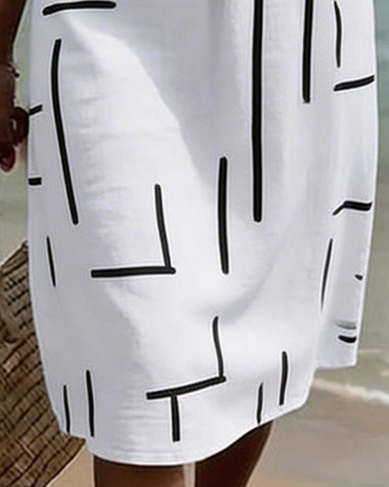 Robe À Lignes Géométriques Avec Décolleté En V