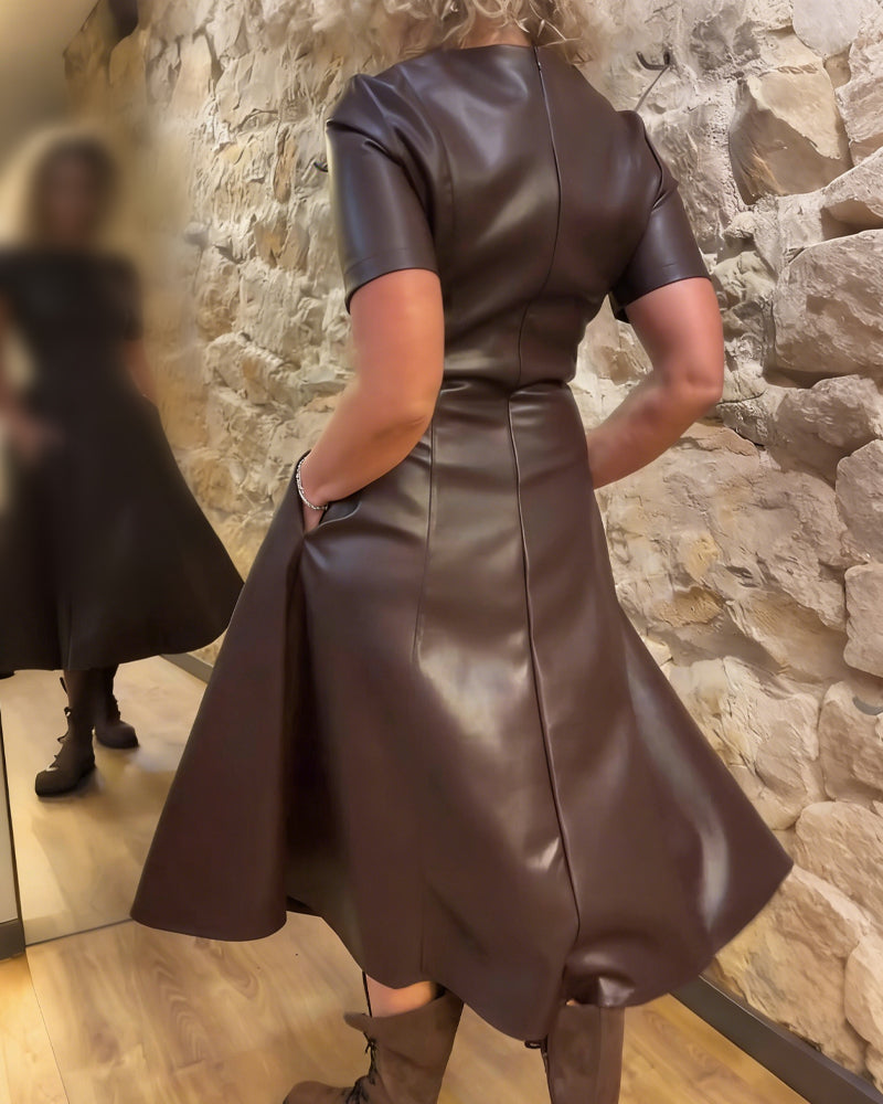 Robe Cuir Pu Cintré Manches Courtes