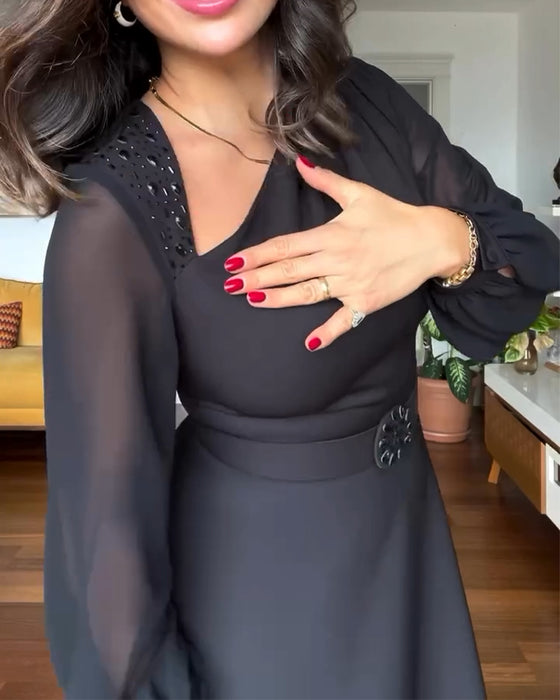 Robe Perlée Manches Bouffantes Taille Taille