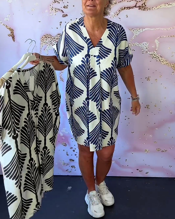 Robe décontractée à manches courtes et col en V imprimé