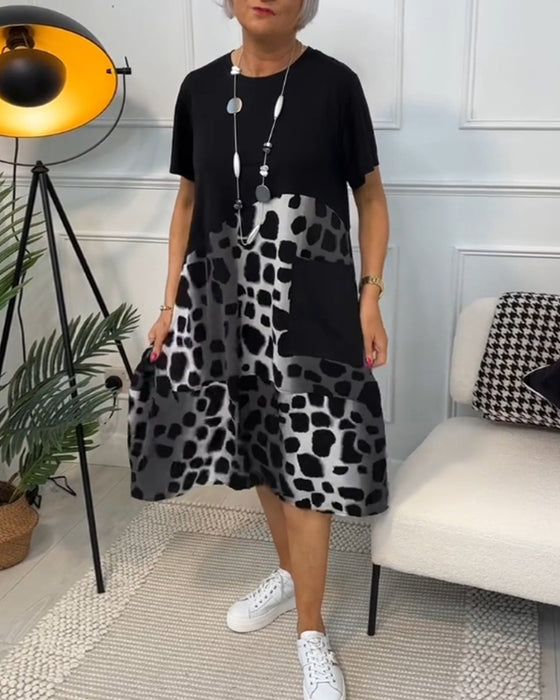 Robe imprimée à manches courtes et col rond