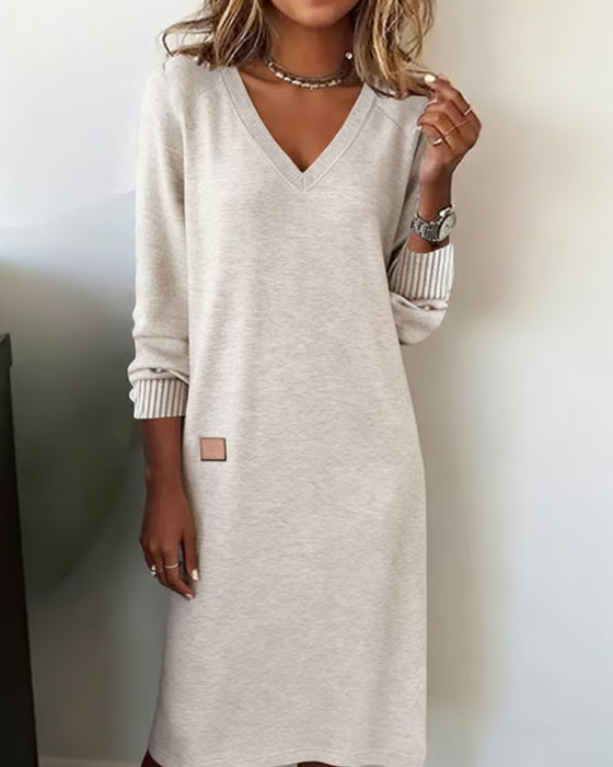 Robe Pull Col En V Élégante