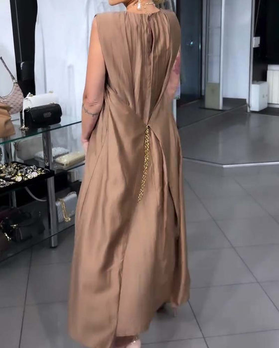 Robe Sans Manches Col Rond Plissée