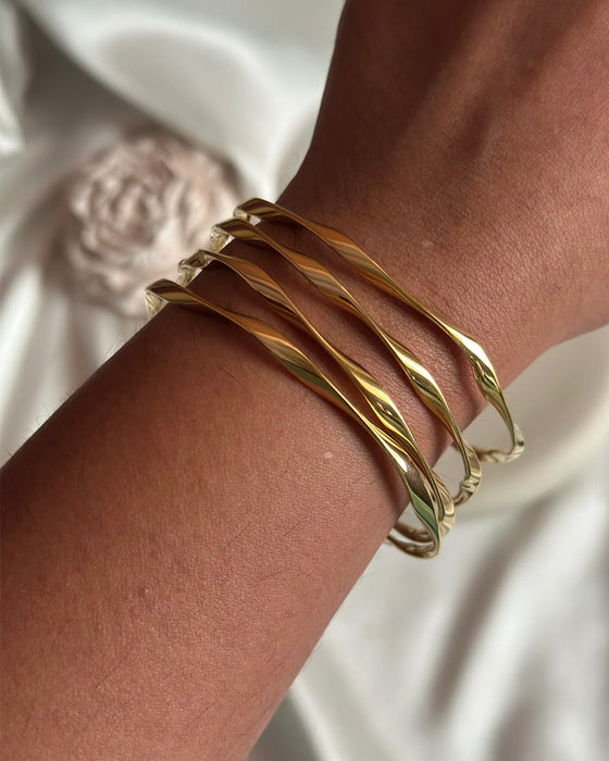 Bracelet Design Fermé Möbius