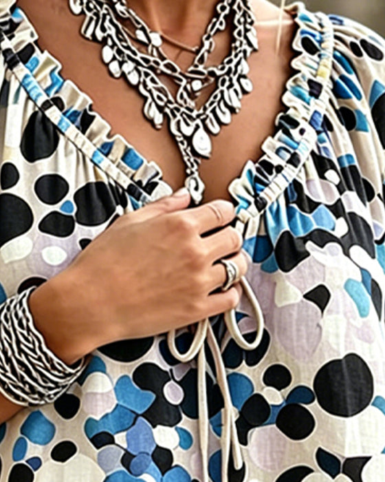 Blouse Col V À Pois À Lacets