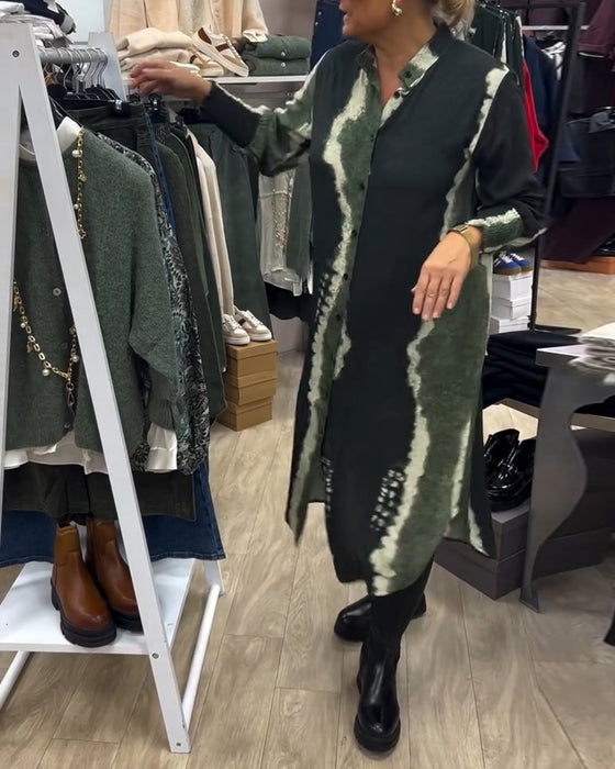 Robe chemise imprimée à col montant et boutons