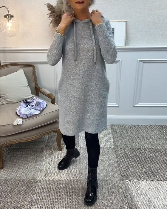 Robe simple à capuche de couleur unie