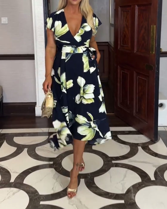 Robe Col En V Imprimé Floral Taille À Manches Courtes