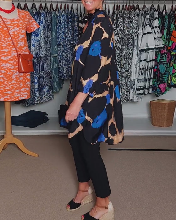 Chemisier décontracté à manches longues et col en V avec imprimé de couleurs contrastées