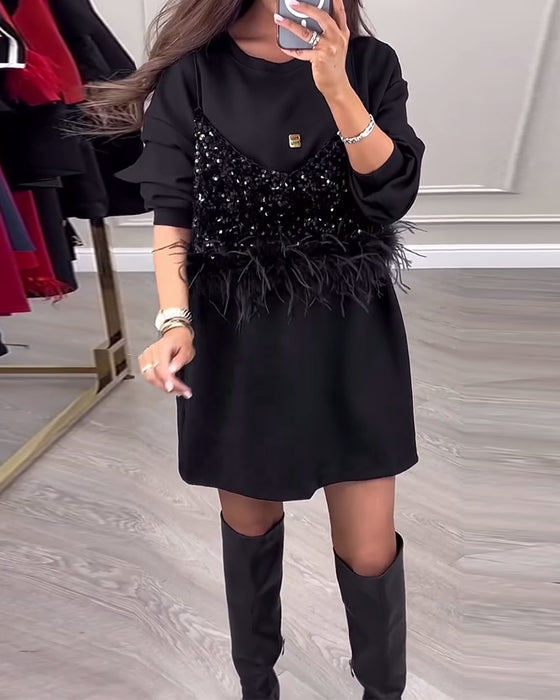 Robe tendance en patchwork de plumes et de paillettes de couleur unie