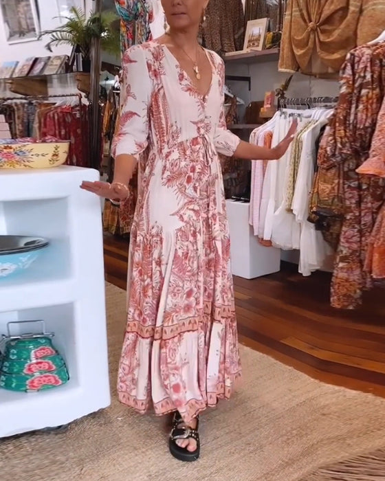 Robe à manches 3/4 et décolleté en V profond