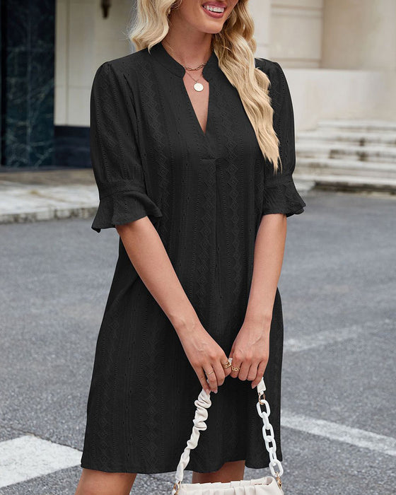 Robe Unie à Col en V