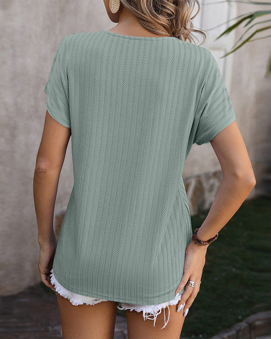 Haut avec col en V et chaîne