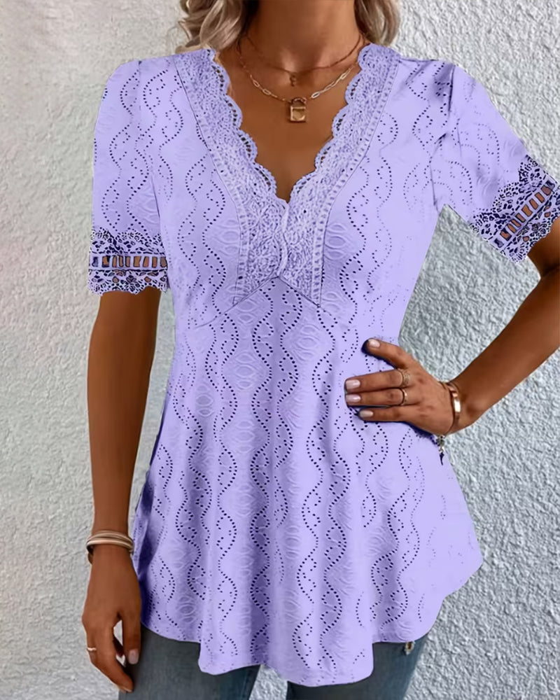 Blouse Dentelle Col En V Découpée