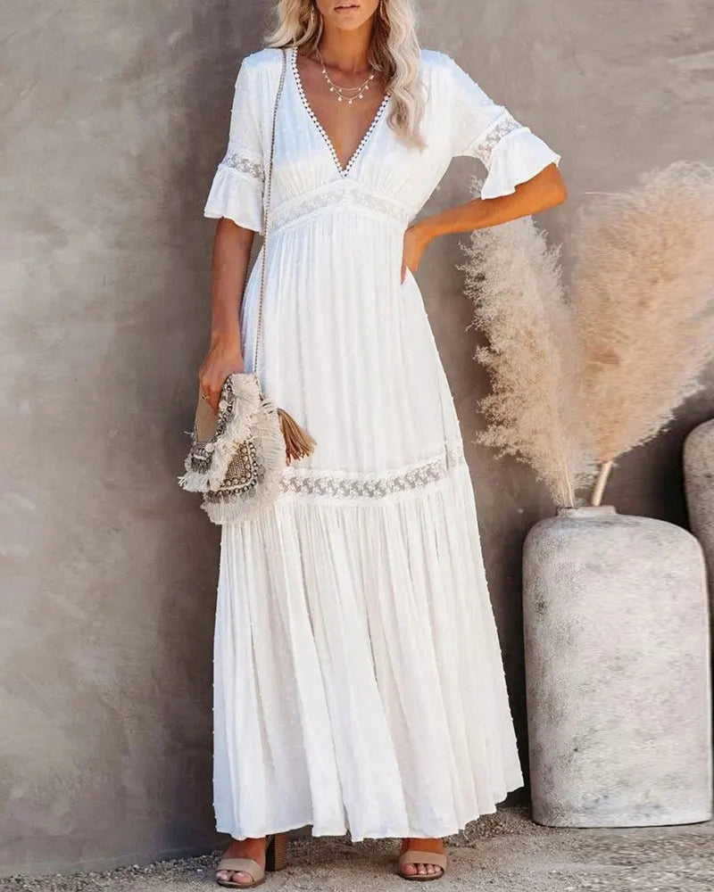 Robe au style élégant et de couleur unie