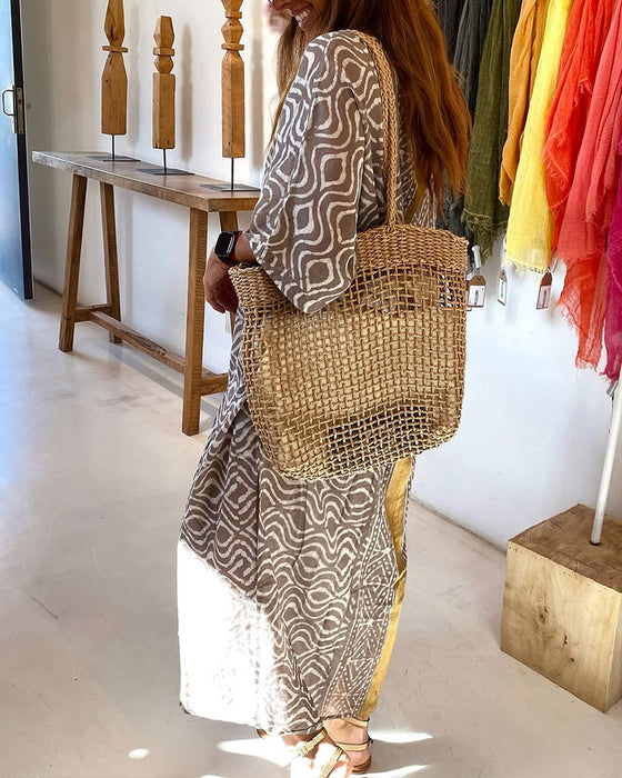 Robe Large Et Vintage Dans Le Style Vacances