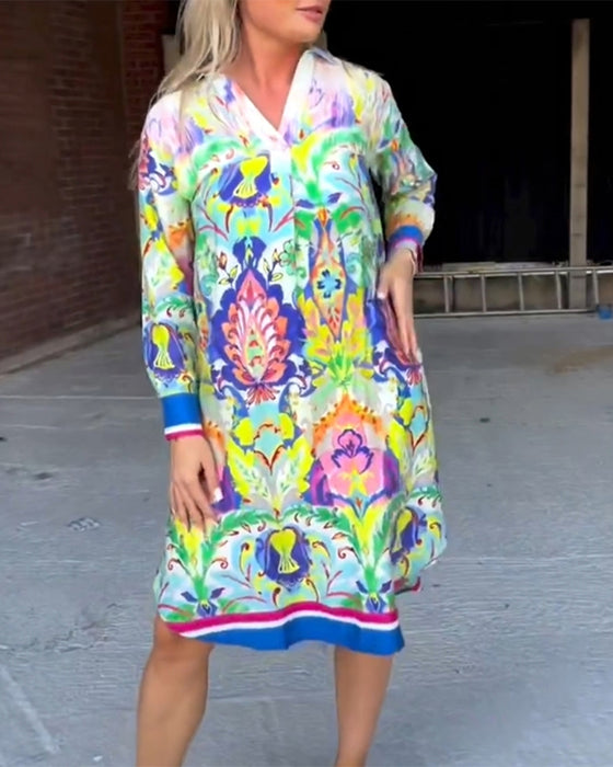 Robe imprimée ample à col en V