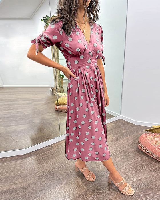 Robe à décolleté V profond et à pois