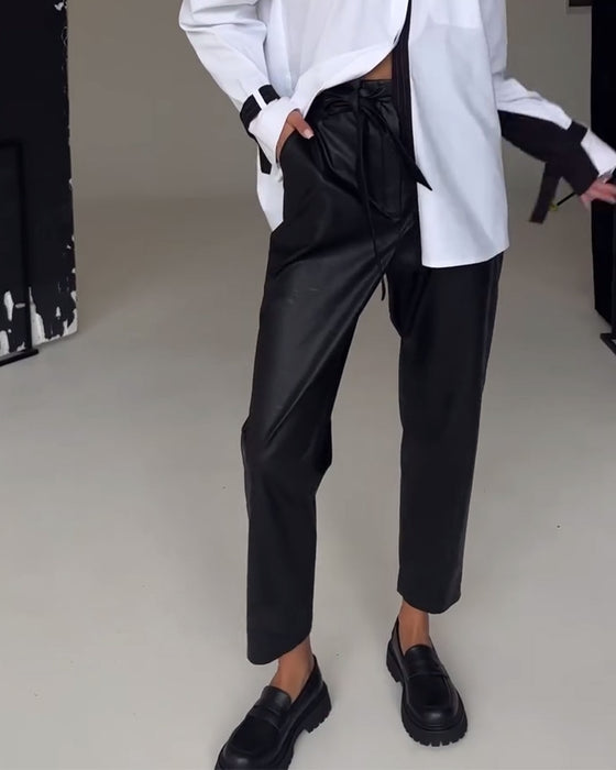 Pantalon svelte en cuir coupe svelte
