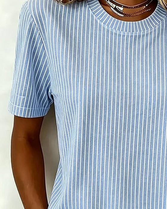 Haut Bleu Et Blanc Rayure Verticale Col Ron