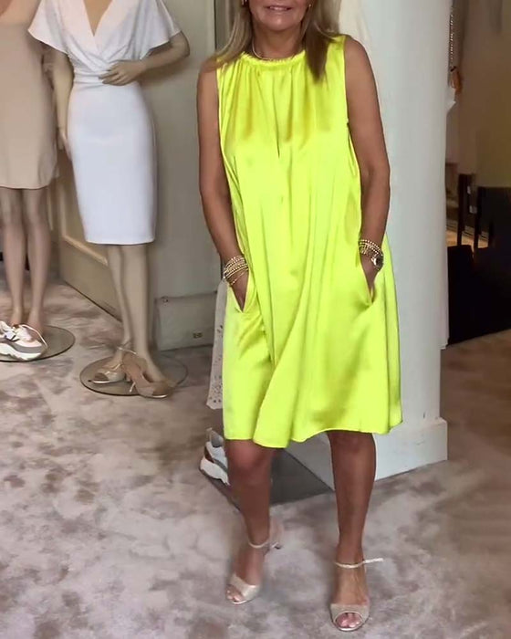 Robe femme plissée sans manches de couleur unie