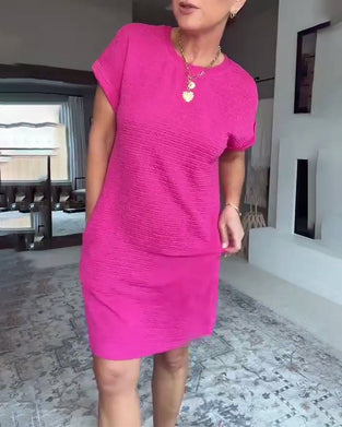 Robe décontractée à manches courtes et col rond