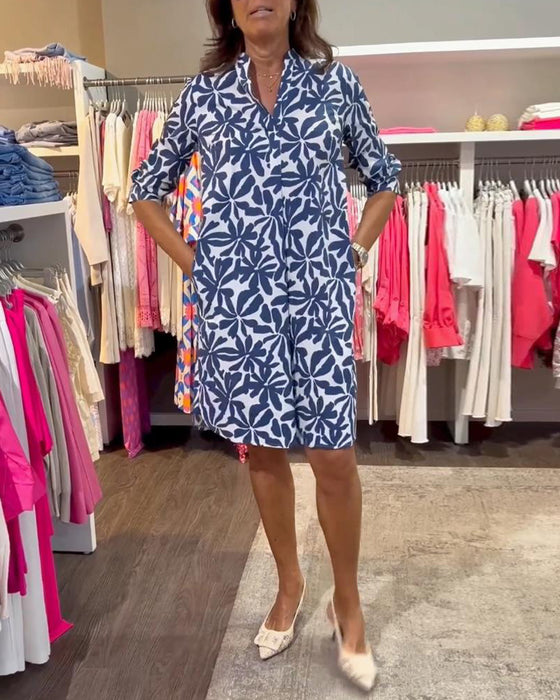 Robe décontractée avec imprimé et au-dessus du genou