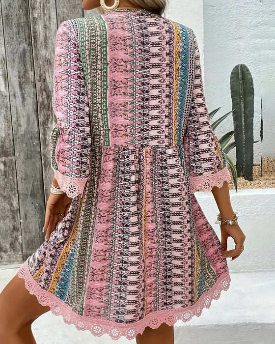 Robe Col En V Dentelle Manches Trois-Quarts