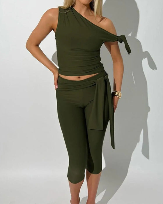 Set Haut Une Épaule Capri Pantalon