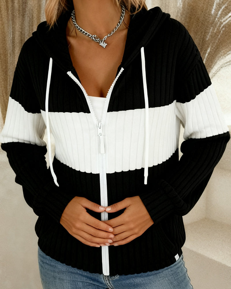 Manteau À Capuche Avec Coupe De Couleur Et Fermeture Éclair