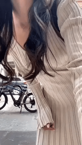 Robe de couleur unie côtelée à col en V